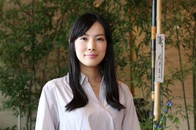 萩原 由衣 さん