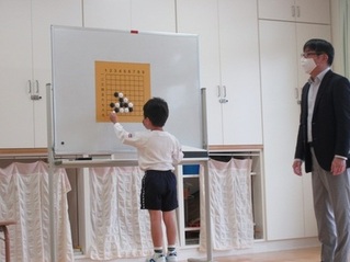 囲碁遊びの様子1