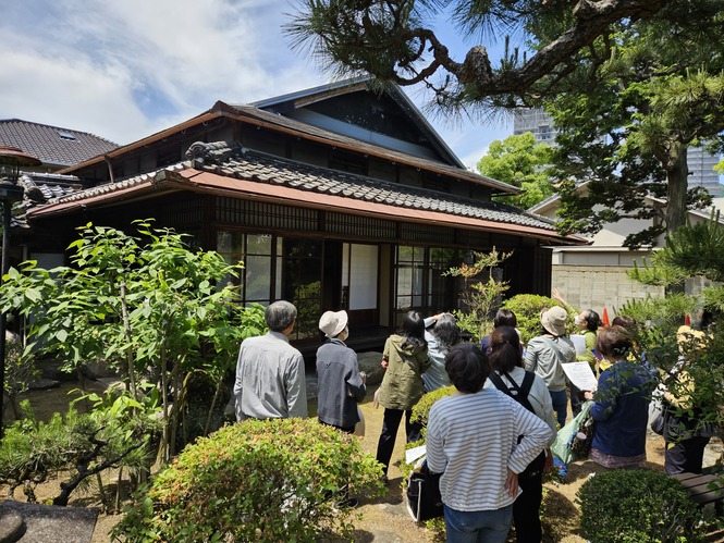 旧山田家住宅解説の様子